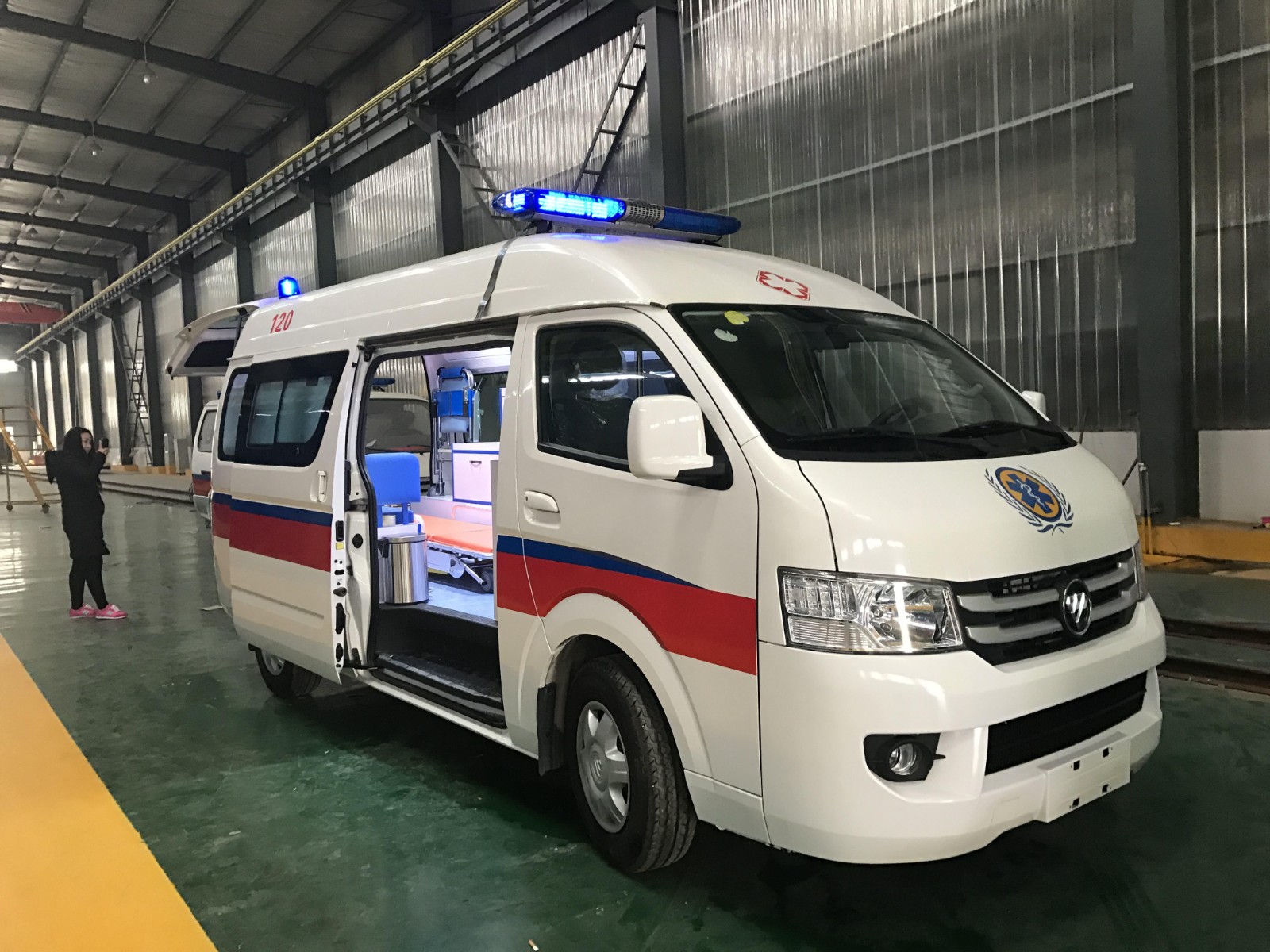 台前县救护车转院